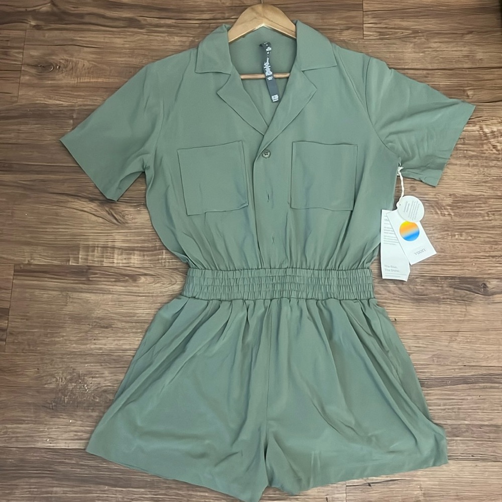 NWT Women’s “Vuori Villa Romper”. Size Med & in the color Pestachio.